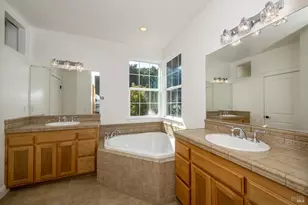 4707 Venti Ln, Santa Rosa, CA 95409 - Photo 16
