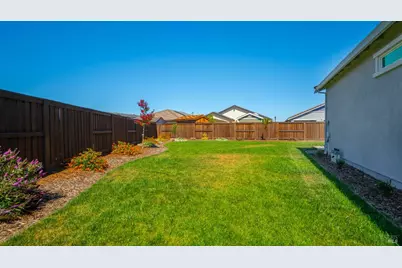 325 Fable Court, Dixon, CA 95620 - Photo 38