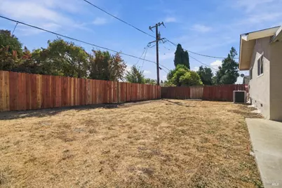 2260 Nottingham Drive, Fairfield, CA 94533 - Photo 20