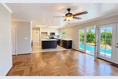 207 Loch Lomond Drive, Vacaville, CA 95687 - Photo 10