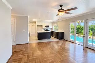 207 Loch Lomond Dr, Vacaville, CA 95687 - Photo 10