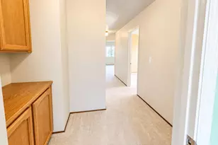 207 Loch Lomond Dr, Vacaville, CA 95687 - Photo 8