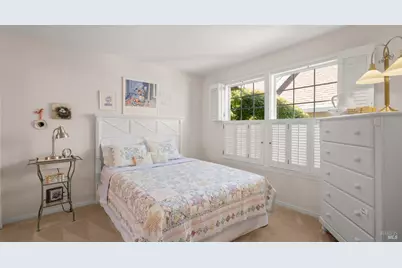 18 Bay Tree Court, Cotati, CA 94931 - Photo 10