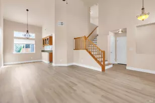 231 Sungate Ct, Vacaville, CA 95688 - Photo 4