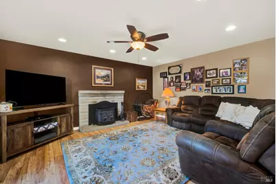 160 Clayton Circle, Vacaville, CA 95687 - Photo 20