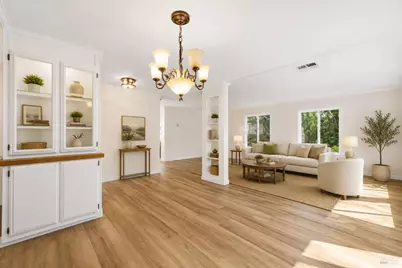 209 Barcelona Drive, Novato, CA 94949 - Photo 4
