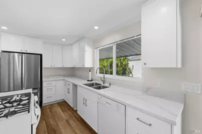 209 Barcelona Drive, Novato, CA 94949 - Photo 6