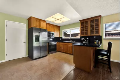 348 Adobe Drive, Vacaville, CA 95687 - Photo 12