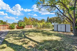 348 Adobe Dr, Vacaville, CA 95687 - Photo 36
