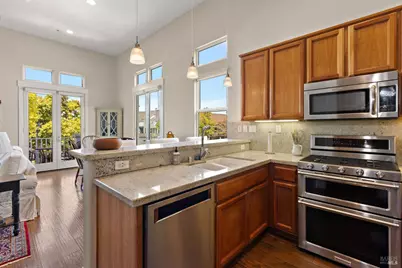 334 1st Street, Benicia, CA 94510 - Photo 24