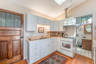 12788 Sir Francis Drake Boulevard, Inverness, CA 94937 - Photo 12