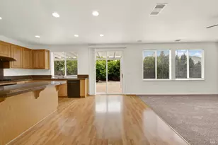 812 Purple Sage Dr, Vacaville, CA 95687 - Photo 6