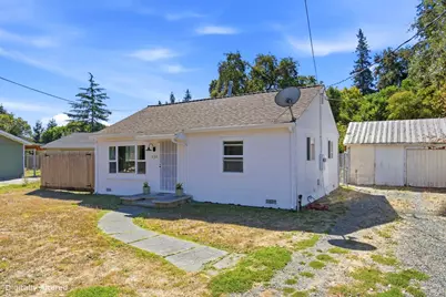 732 Blossom Way, Santa Rosa, CA 95401 - Photo 2