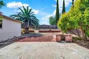 1424 Mondana Pl, Pittsburg, CA 94565 - Photo 40