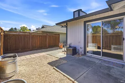2044 Pinercrest Drive, Santa Rosa, CA 95403 - Photo 32