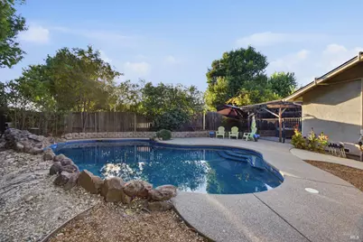 518 Blue Ridge Court, Vacaville, CA 95688 - Photo 38