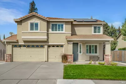 818 Summerbreeze Drive, Vacaville, CA 95687 - Photo 2