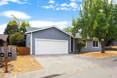 175 Chablis Way, Cloverdale, CA 95425 - Photo 2
