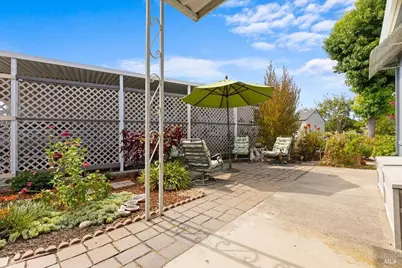 117 Oakwood Drive, Petaluma, CA 94954 - Photo 24