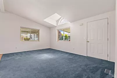 117 Oakwood Drive, Petaluma, CA 94954 - Photo 6