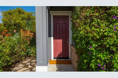 84 Pinheiro Circle, Novato, CA 94945 - Photo 4
