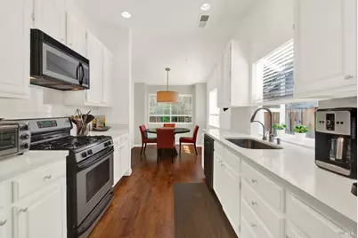38 Sage Way, Napa, CA 94559 - Photo 8