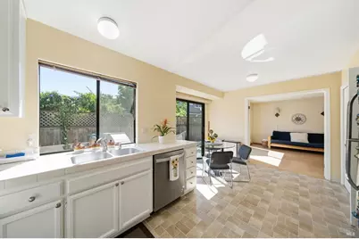 108 Nantucket Cove, San Rafael, CA 94901 - Photo 10