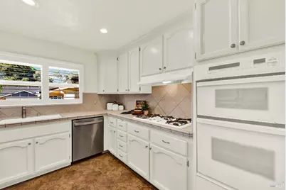 470 Meadowview Drive, Vacaville, CA 95688 - Photo 32
