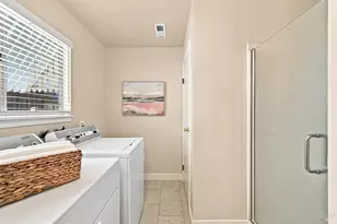 487 Seymour St, Napa, CA 94559 - Photo 32