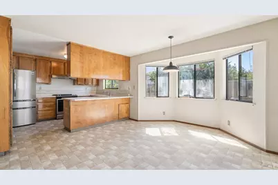 1205 Marble Street, Santa Rosa, CA 95407 - Photo 8