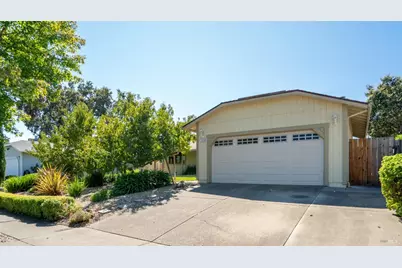 1205 Marble Street, Santa Rosa, CA 95407 - Photo 2