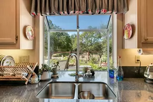 413 Buena Tierra Ct, Windsor, CA 95492 - Photo 8