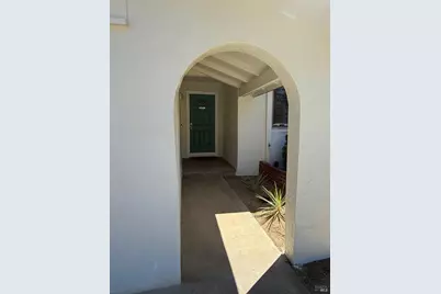 725 Corte Madrid Court, Vacaville, CA 95688 - Photo 6