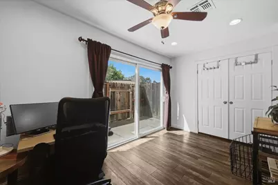 490 Edgewood Drive #5, Vacaville, CA 95688 - Photo 14