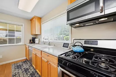 1411 Garrett Court, Rohnert Park, CA 94928 - Photo 16