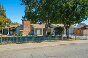 700 E A St, Dixon, CA 95620 - Photo 4