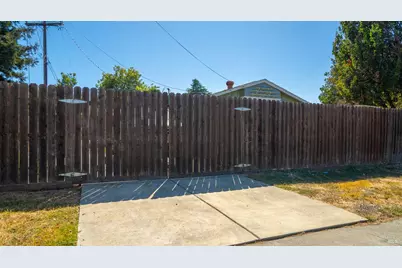 700 E A Street, Dixon, CA 95620 - Photo 50