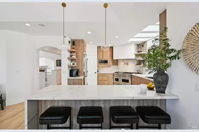 7 Sea View Drive, San Rafael, CA 94901 - Photo 8