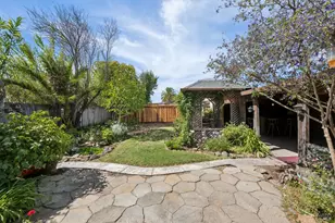 412 Cortez Dr, Petaluma, CA 94954 - Photo 2
