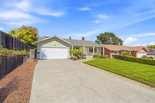 25 San Aleso Ct, Novato, CA 94945 - Photo 2
