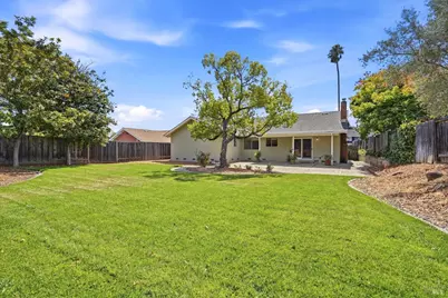 25 San Aleso Court, Novato, CA 94945 - Photo 28