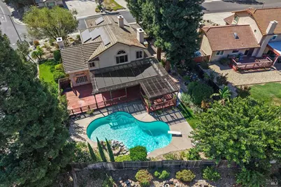 400 Rollingwood Court, Vacaville, CA 95688 - Photo 96