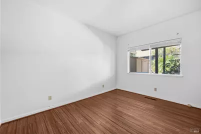 400 Rollingwood Court, Vacaville, CA 95688 - Photo 34