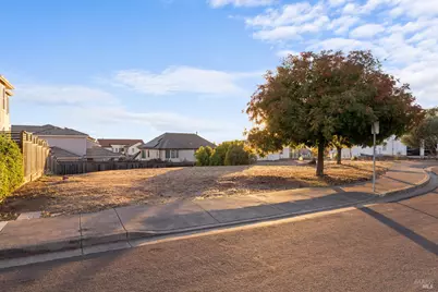 3709 Stanhope Court, Santa Rosa, CA 95404 - Photo 2