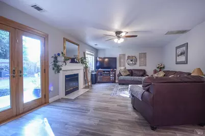 635 Hansen Court, Dixon, CA 95620 - Photo 16
