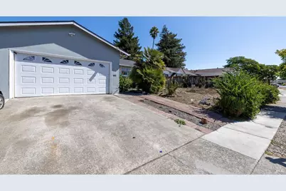 7534 Adrian Drive, Rohnert Park, CA 94928 - Photo 2