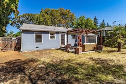 206 Hillcrest Avenue, Benicia, CA 94510 - Photo 32