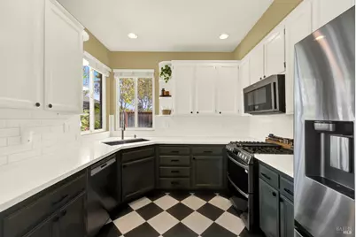 4920 Summer Grove Circle, Fairfield, CA 94534 - Photo 18