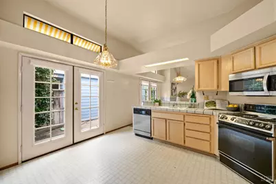 968 Cayetano Drive, Napa, CA 94559 - Photo 16