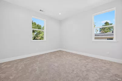2450 Linwood Avenue, Santa Rosa, CA 95404 - Photo 54